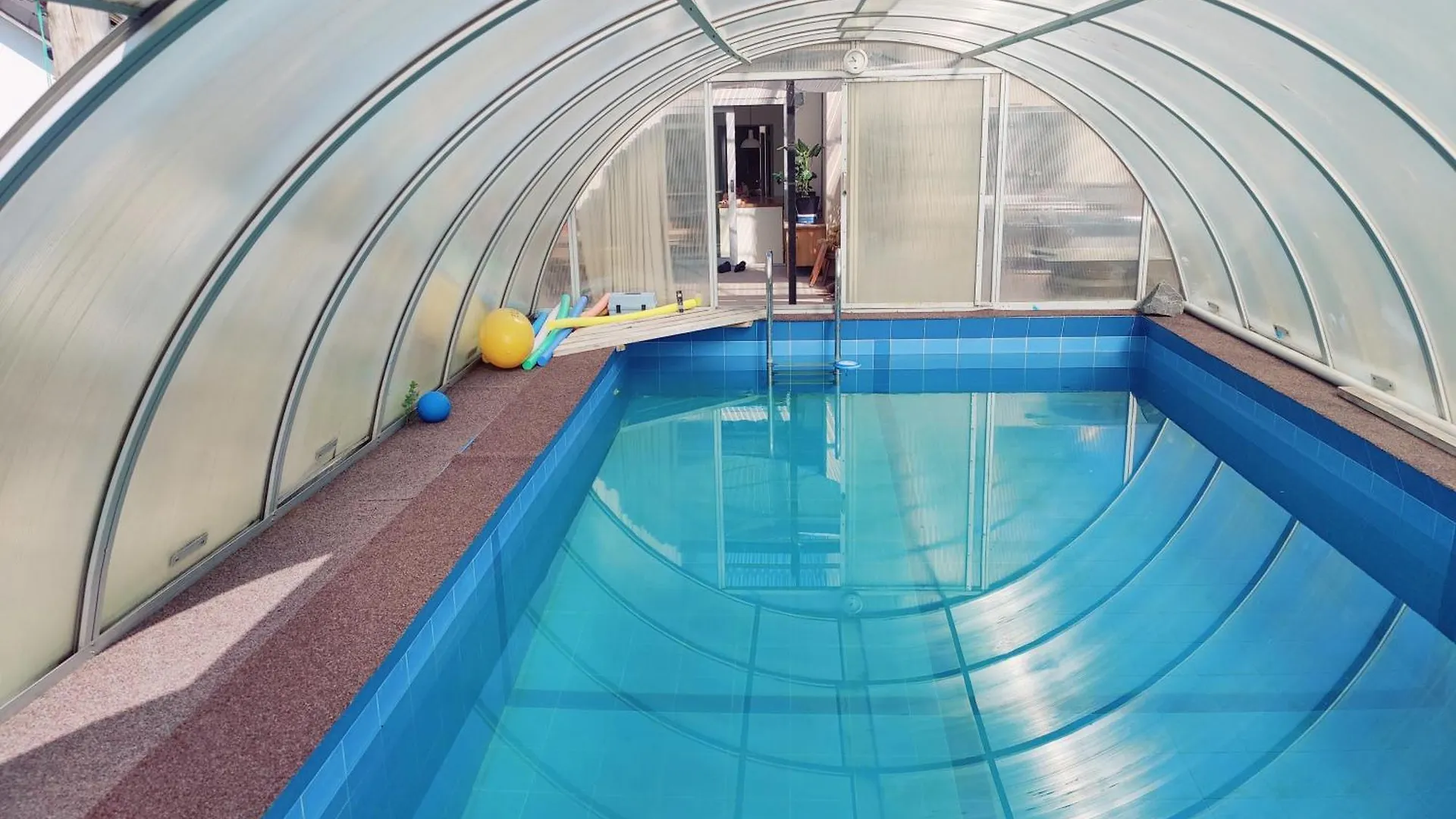 Saunahaus Mit Swimmingpool In Berlin Holiday home